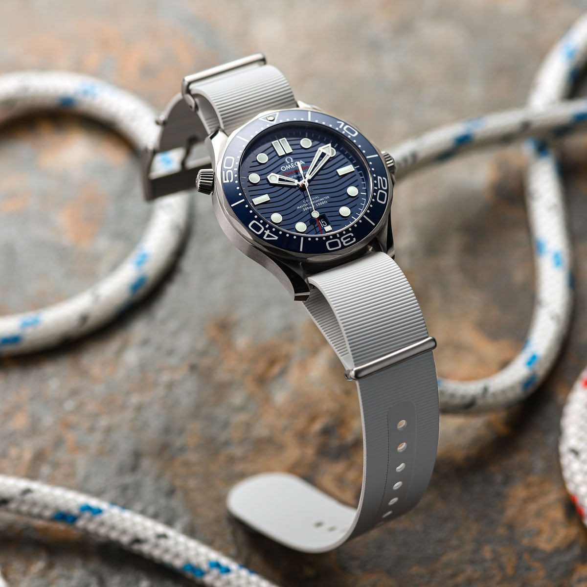 Omega seamaster nato online strap