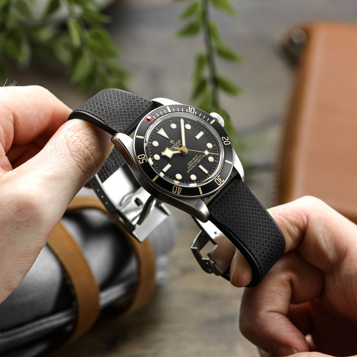 TsunamiTropic Rubber Deployant Watch Strap Abyss Black ZULUDIVER